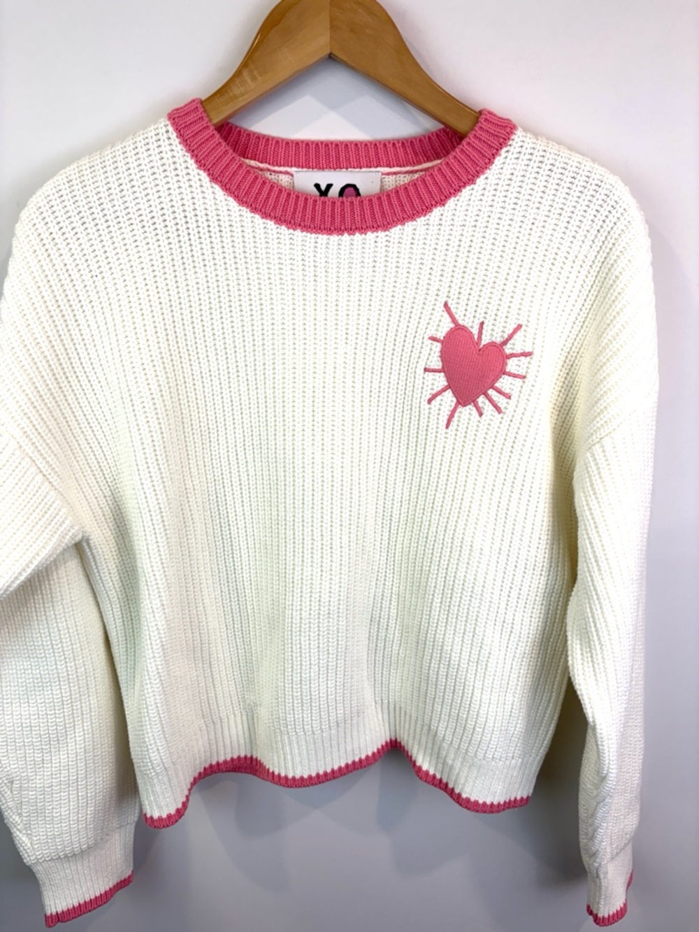 XOKR Kerri Rosenthal Women's Cream Knit with Pink Trim and Heart Accent size M